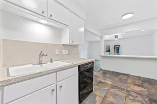 4002 Ridglea Country Club Dr, Fort Worth, TX 76126 - Photo 11