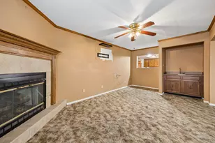 1734 Hartford Dr, Carrollton, TX 75007 - Photo 9