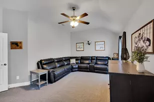 405 Ashlawn Dr, Midlothian, TX 76065 - Photo 17