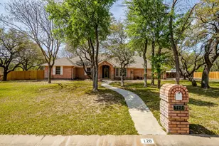128 Oakwood Ct, Lakeside, TX 76135 - Photo 1