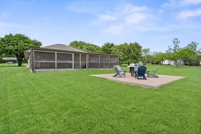 203 County Road 3124A, Corsicana, TX 75109 - Photo 33