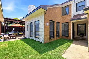 2110 Cologne Dr, Carrollton, TX 75007 - Photo 3