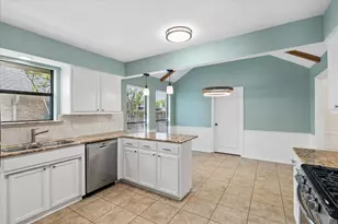 3129 Luallen Dr, Carrollton, TX 75007 - Photo 11