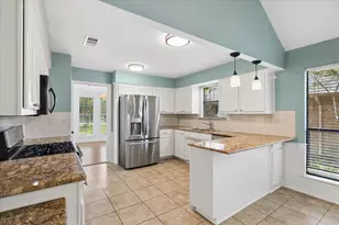 3129 Luallen Dr, Carrollton, TX 75007 - Photo 9
