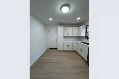 720 Sandell Drive, White Settlement, TX 76108 - Photo 5