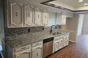 1340 Grand Teton Dr, DeSoto, TX 75115 - Photo 7