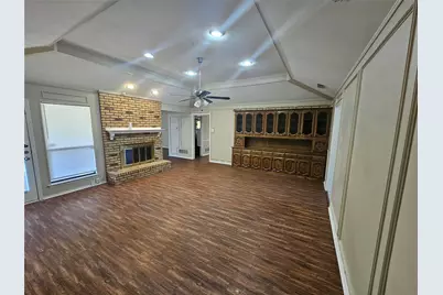 1340 Grand Teton Drive, DeSoto, TX 75115 - Photo 9