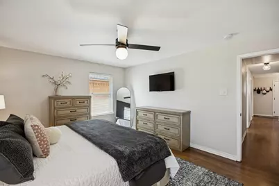 9646 Livenshire Drive, Dallas, TX 75238 - Photo 15