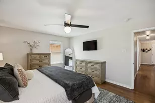 9646 Livenshire Dr, Dallas, TX 75238 - Photo 15