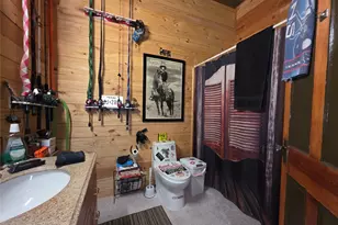 211 W Sabine St, Groesbeck, TX 76642 - Photo 21