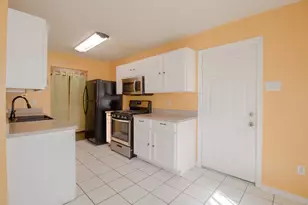 2651 Anderson St, Dallas, TX 75215 - Photo 5