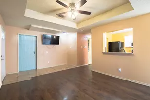 2651 Anderson St, Dallas, TX 75215 - Photo 9