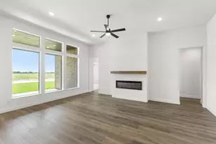 230 Cordillera Ln, Pecan Hill, TX 75154 - Photo 9