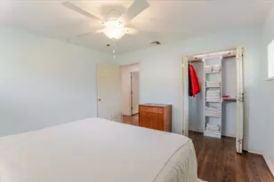 1910 Colony Dr, Irving, TX 75061 - Photo 37