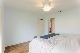 1910 Colony Dr, Irving, TX 75061 - Photo 15