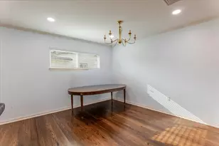 1910 Colony Dr, Irving, TX 75061 - Photo 11