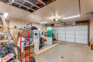 1910 Colony Dr, Irving, TX 75061 - Photo 27