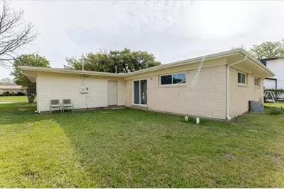 1910 Colony Drive, Irving, TX 75061 - Photo 23