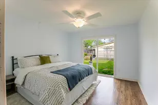 1910 Colony Dr, Irving, TX 75061 - Photo 31