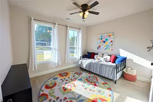 2415 Beverly Dr, Granbury, TX 76048 - Photo 17