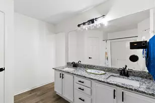 3242 Spring Meadow Ln, Grand Prairie, TX 75052 - Photo 21