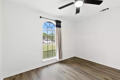 3242 Spring Meadow Lane, Grand Prairie, TX 75052 - Photo 23