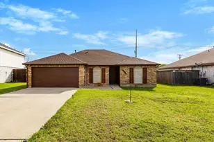 3242 Spring Meadow Ln, Grand Prairie, TX 75052 - Photo 27