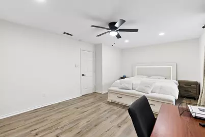 3242 Spring Meadow Lane, Grand Prairie, TX 75052 - Photo 17