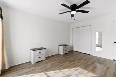 3242 Spring Meadow Lane, Grand Prairie, TX 75052 - Photo 15