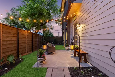 4327 Cabell Drive, Dallas, TX 75204 - Photo 17