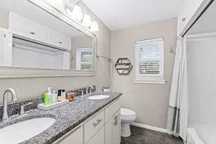 942 Longfellow St, Waco, TX 76710 - Photo 15