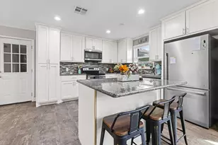 942 Longfellow St, Waco, TX 76710 - Photo 7