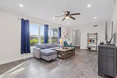 942 Longfellow Street, Waco, TX 76710 - Photo 5