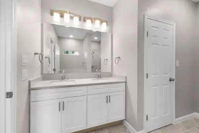 804 N Chandler Drive, Fort Worth, TX 76111 - Photo 13