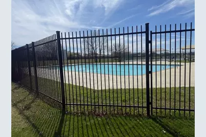 708 Hummingbird Trail, Crowley, TX 76036 - Photo 17