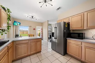 7307 Fossil Hill Dr, Arlington, TX 76002 - Photo 9