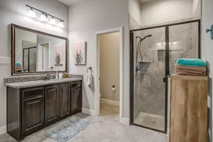 329 Madison St, Burleson, TX 76028 - Photo 21