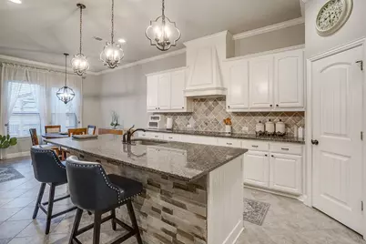 329 Madison Street, Burleson, TX 76028 - Photo 11