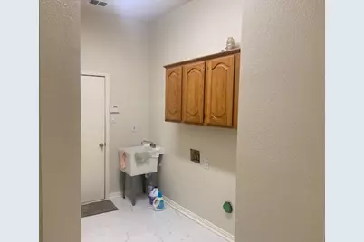 1027 Creek Bend, Carrollton, TX 75007 - Photo 9