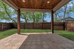 326 S Main St, Cedar Hill, TX 75104 - Photo 23