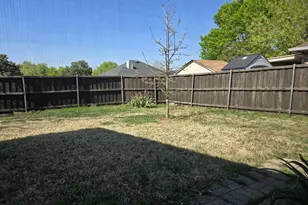 2036 Vista Dr, Lewisville, TX 75067 - Photo 7