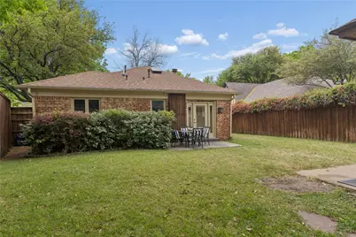 6417 Lakeshore Drive, Dallas, TX 75214 - Photo 23