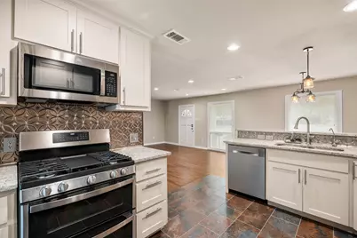 936 N Buckner Boulevard, Dallas, TX 75218 - Photo 11