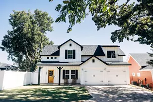 216 Wilson St, Lake Dallas, TX 75065 - Photo 1