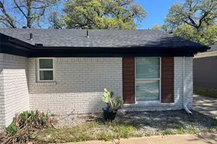 1306 Elby St, Irving, TX 75061 - Photo 11