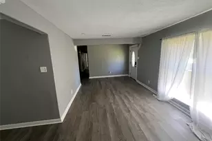 1306 Elby St, Irving, TX 75061 - Photo 5