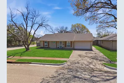 402 Birchwood Drive, Garland, TX 75043 - Photo 3