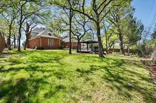 1009 Oakridge Ct, Kennedale, TX 76060 - Photo 3