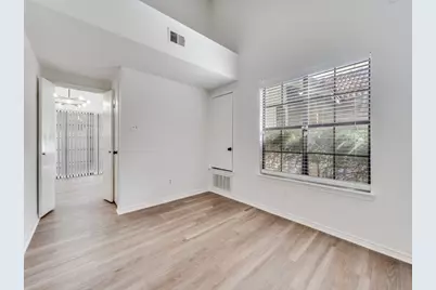 8901 Casa Drive, Irving, TX 75063 - Photo 17