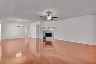 8500 3 Bars Dr, Fort Worth, TX 76179 - Photo 7